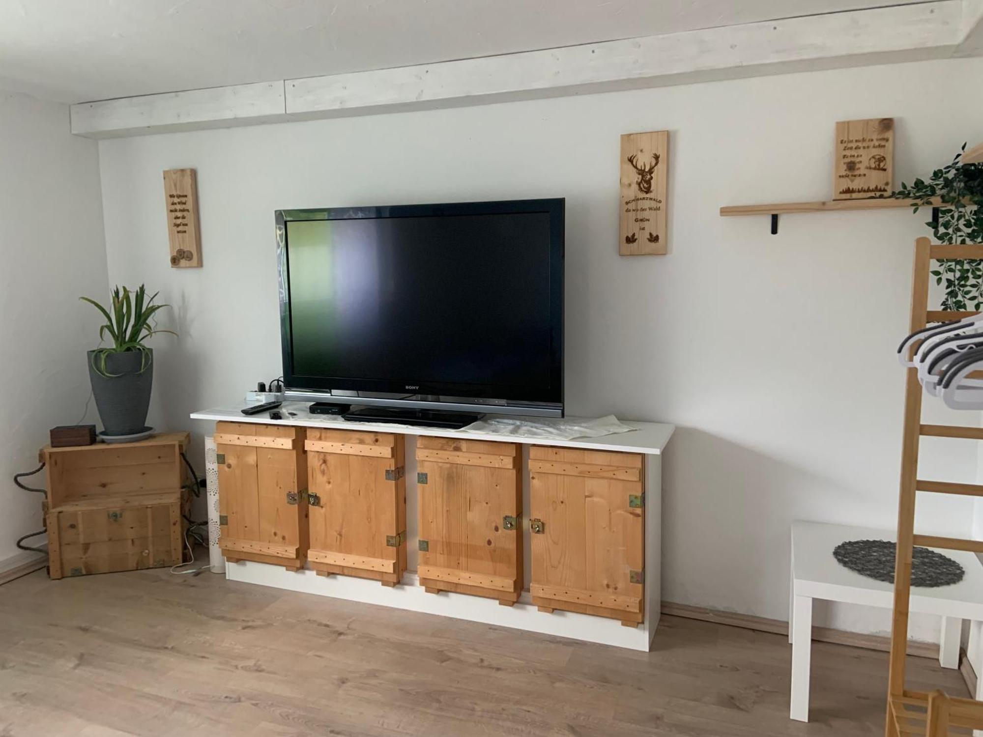 Apartment Schoene Moderne & Rustikale Einliegerwohnung Mit Kueche Schramberg